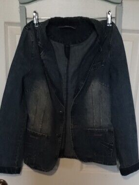 Women’s Dark Distressed Denim Jacket - Nitro Jeans. M/5-7